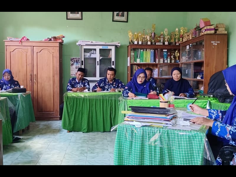 RAPAT RUTIN SDN 2 PATEGALAN